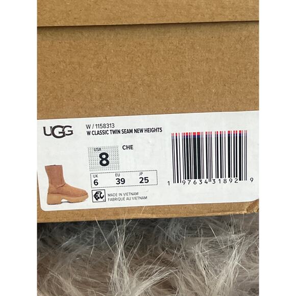 UGG-Australia classic twin seam new height boots new with box size 8 tan - Picture 8 of 13